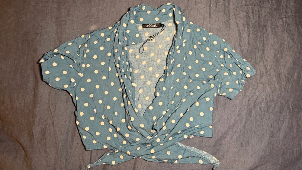 Motel Blue Polka Dot Tie Front Crop Top Size Small